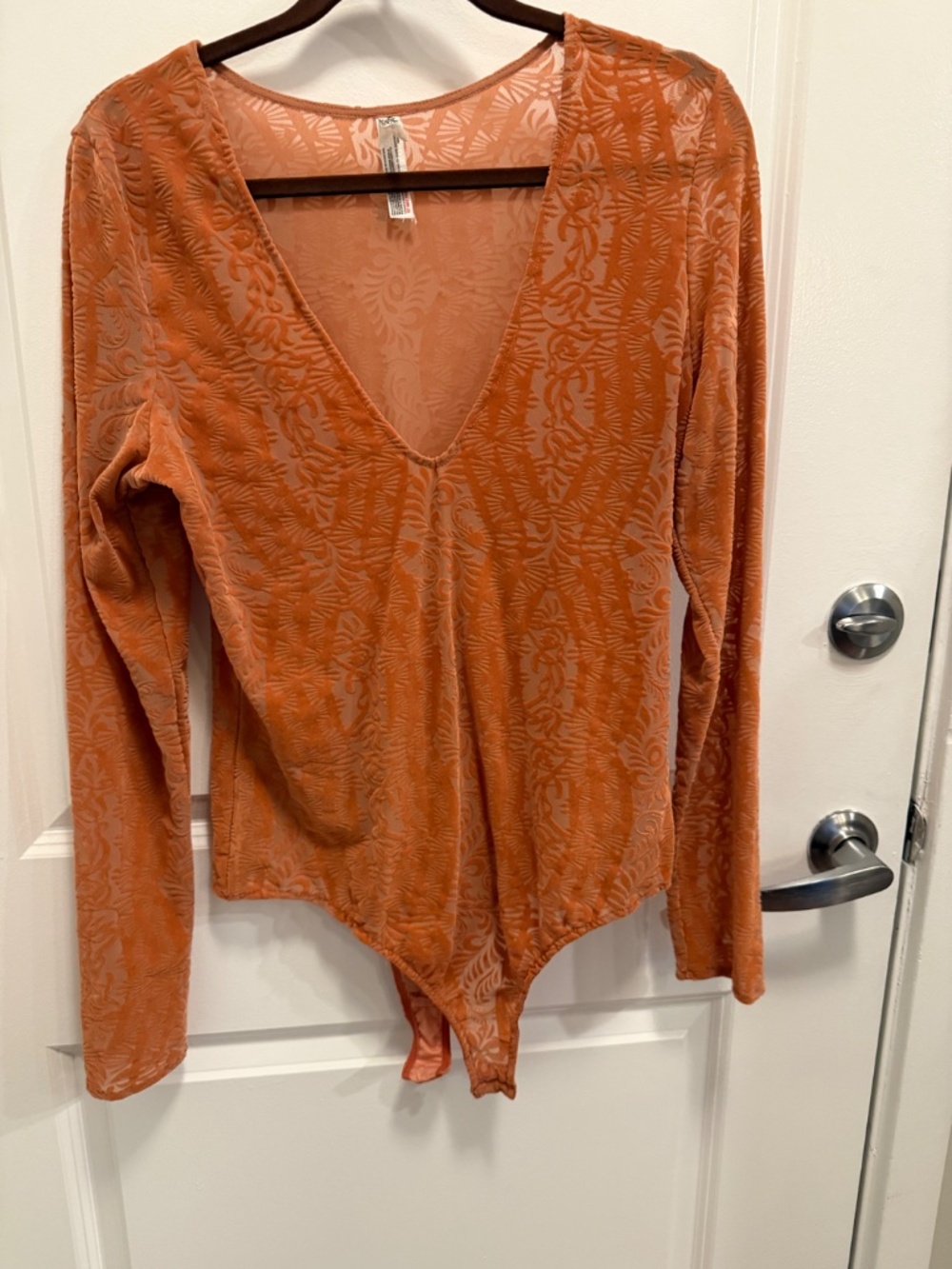 Free People Velvet Burnout Bodysuit – Rust Orange – Size Large - Picture 4 of 8